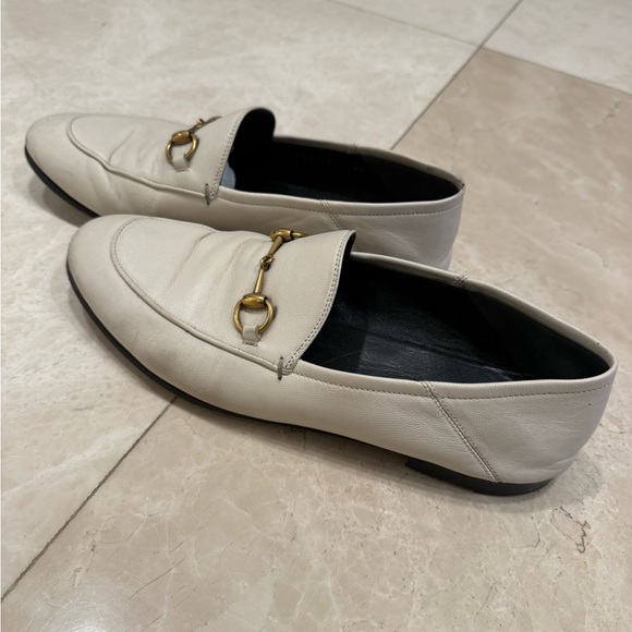 Gucci Beige Loafers with Gold Accents - Picture 6 of 6
